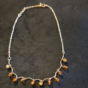 Chic Vintage Gold Necklace with Amber Beads